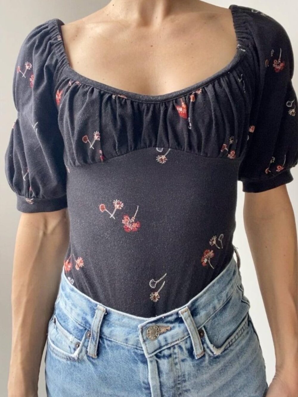 Free People Floral Print Top- Square Neck- Ruched Sleeves- Size XS